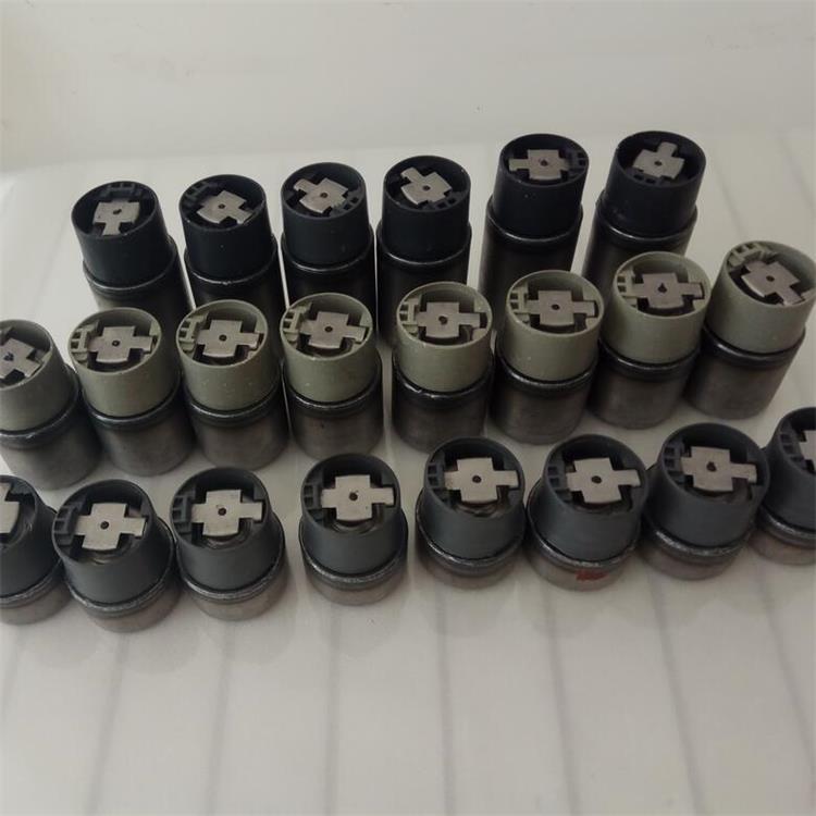  級進(jìn)模加工沖壓件時卡料是什么原因造成的 